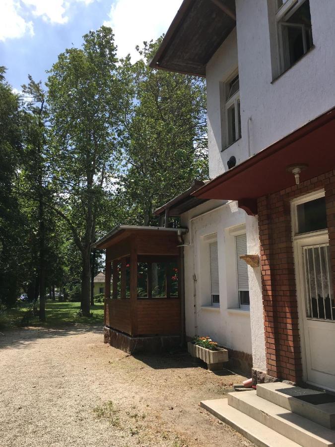 Honved N3. Apartman บาลาตอนแลลเล ภายนอก รูปภาพ